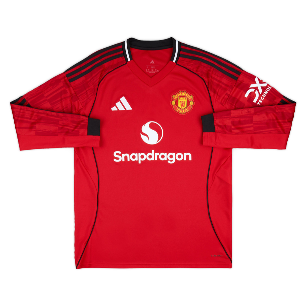 2025-26 Manchester United FC 1a