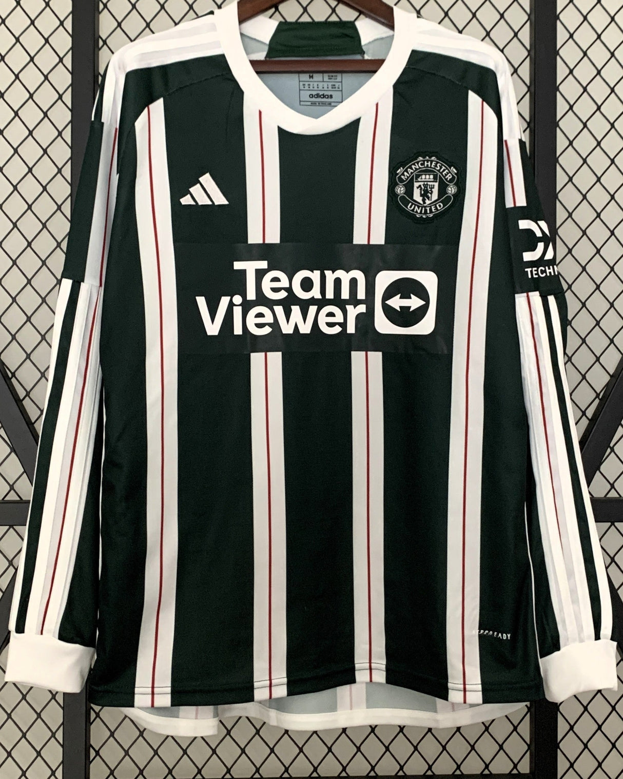 MANCHESTER UNITED Langarmshirt
