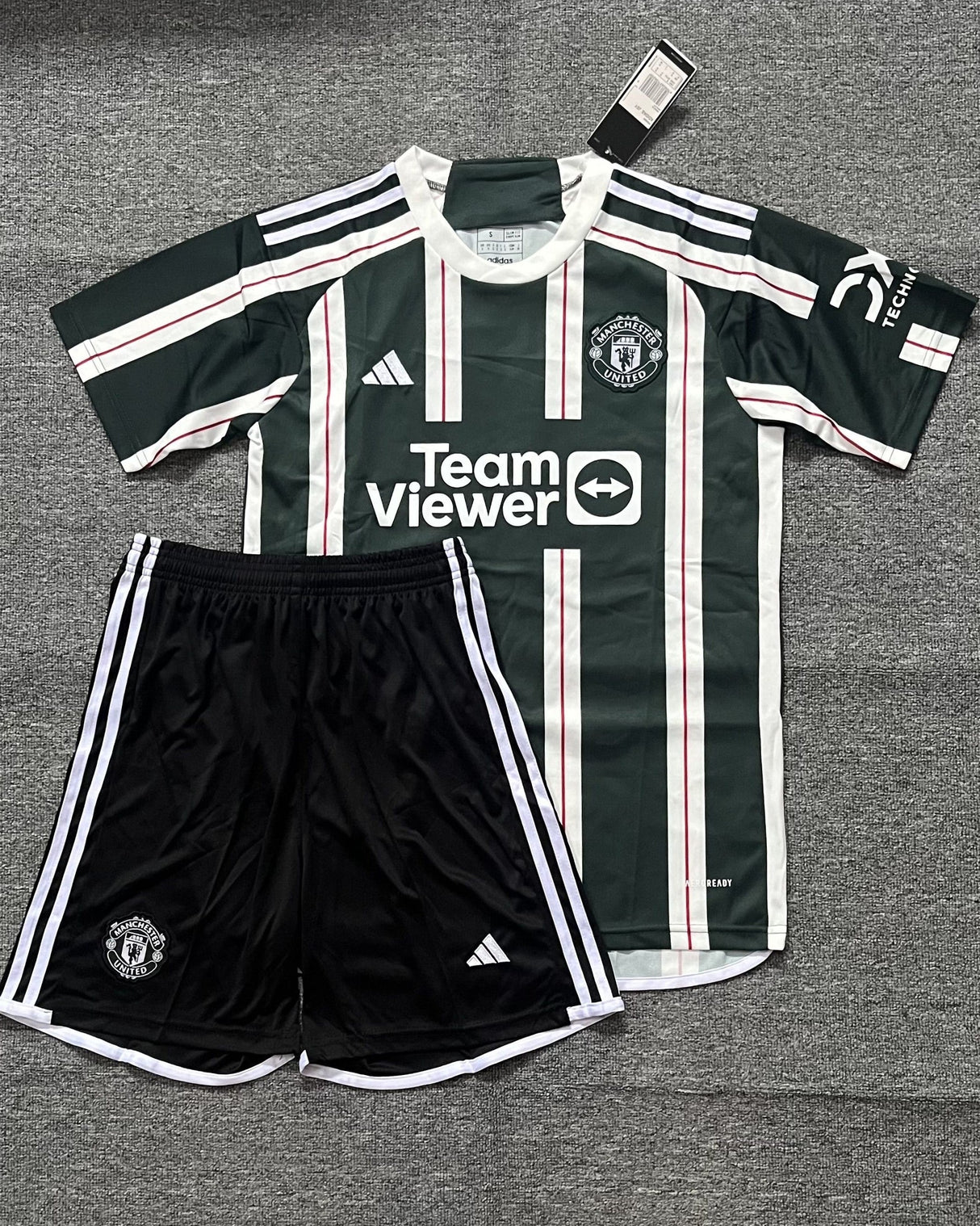MANCHESTER UNITED Erwachsenen-Trikot