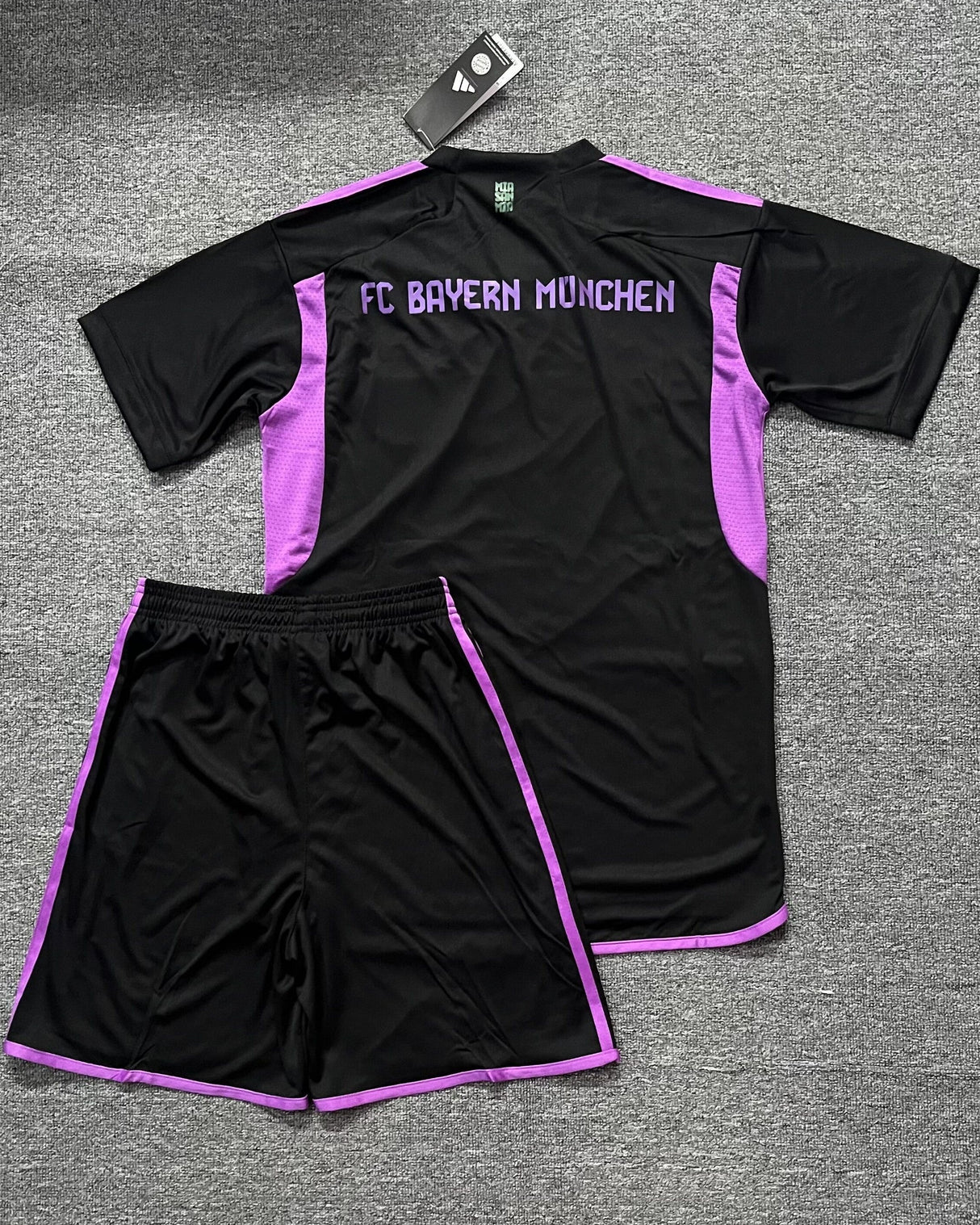 BAYERN MÜNCHEN Erwachsenen-Set