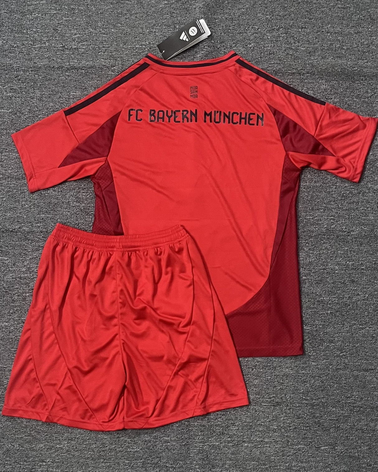 BAYERN MÜNCHEN Erwachsenen-Set