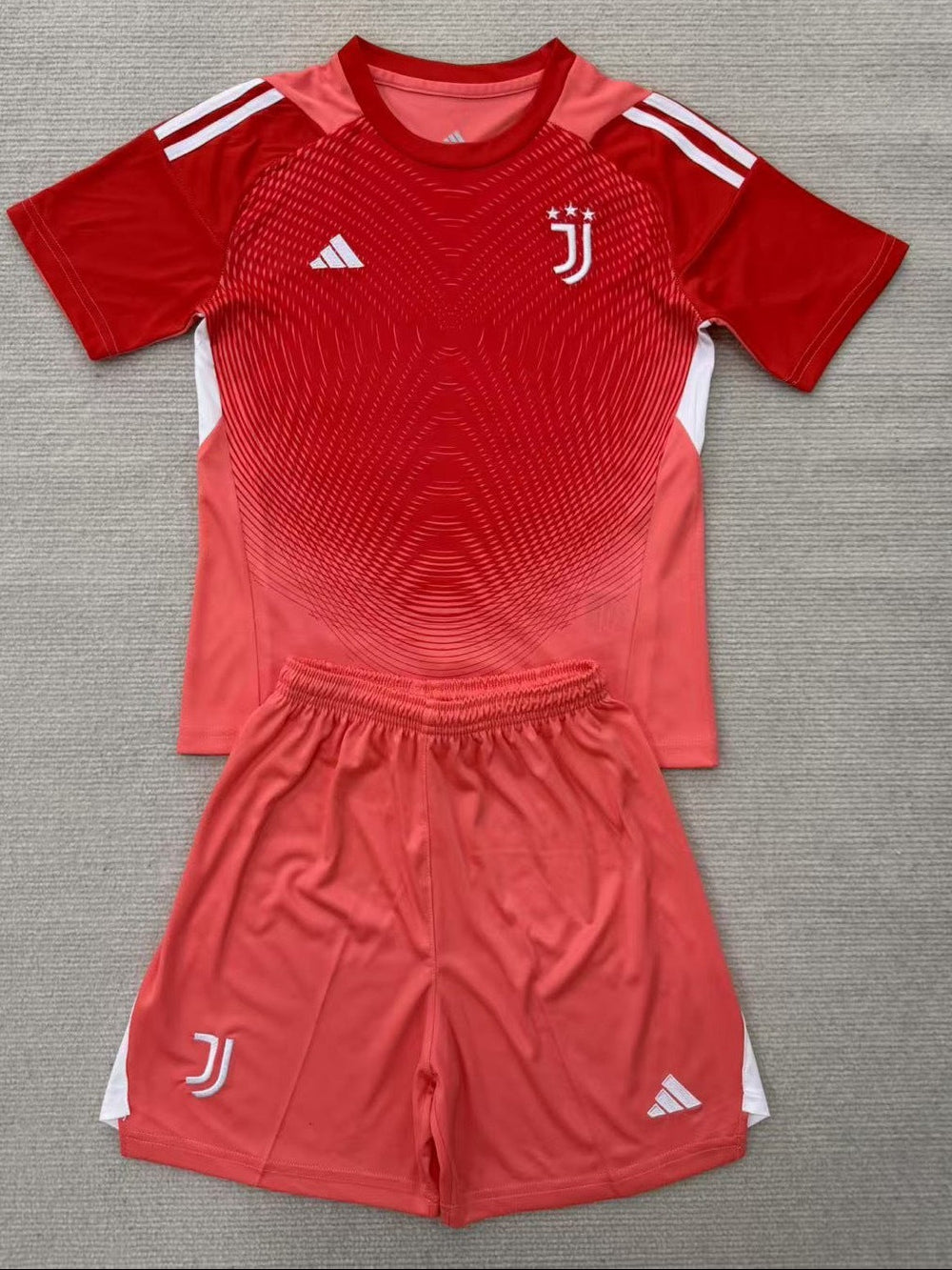 JUVENTUS 2025/26 GOALKEEPER JERSEY (ADULT & KIDS)