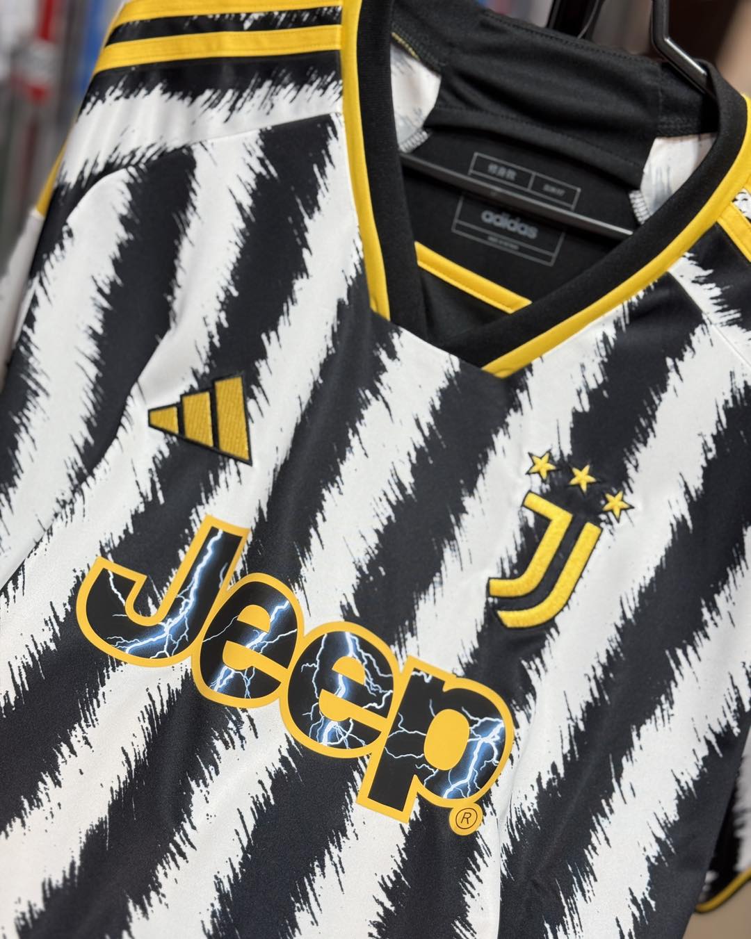 Juventus 2023-2024 Personalisierbar