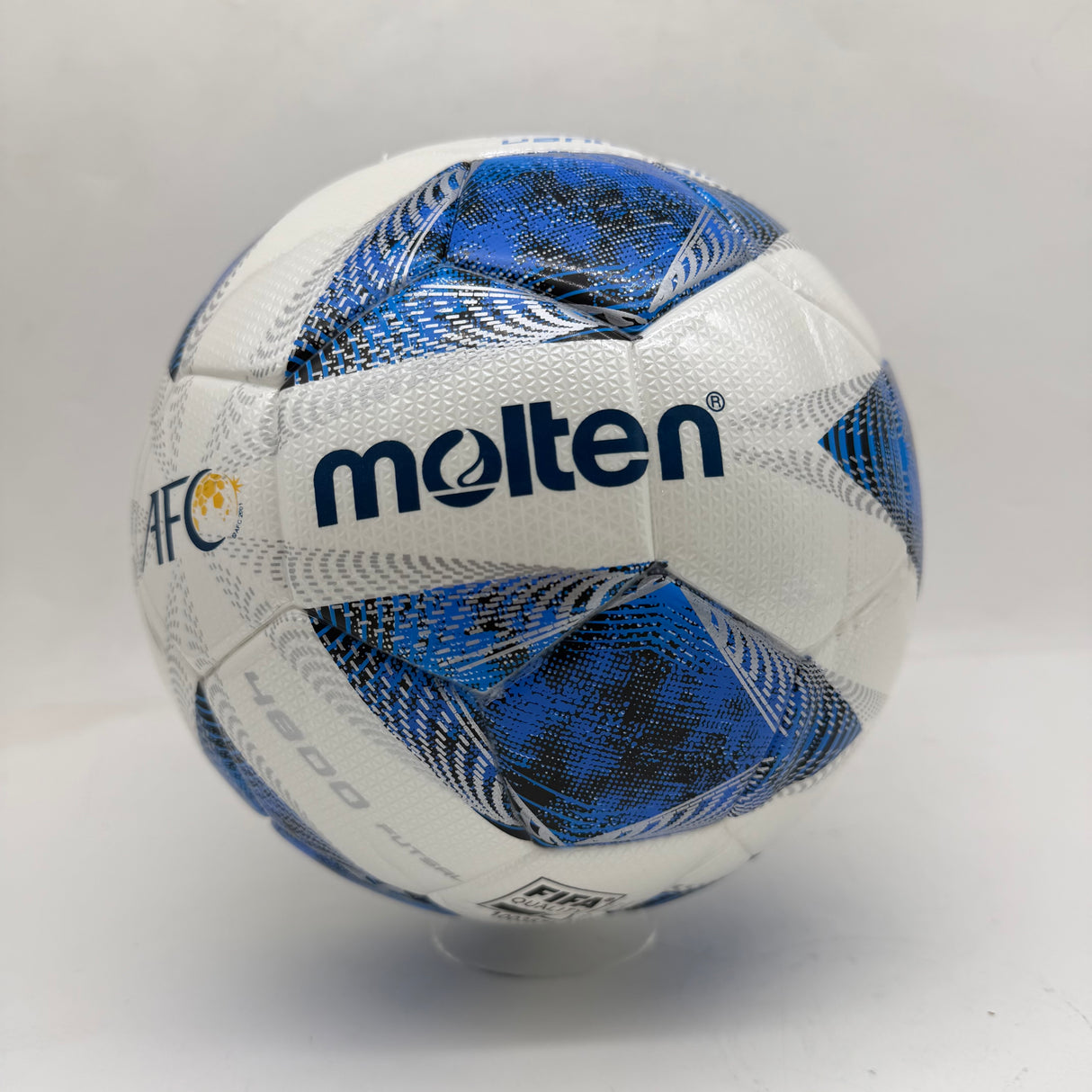 Balls Molten