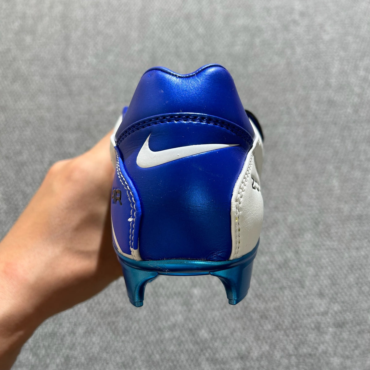 Total 90 - White/Blue