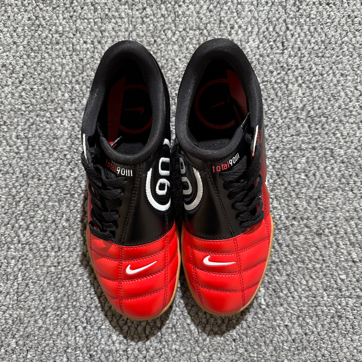 Total 90 III - Red/Black Gum Sole