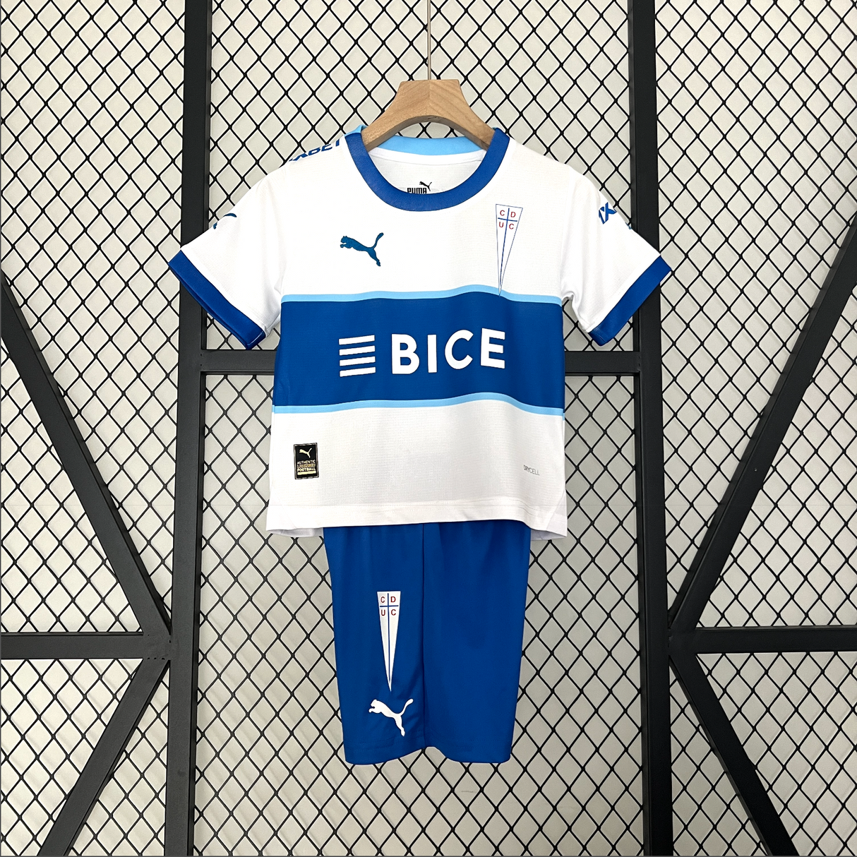 UNIVERSIDAD CATOLICA Kinder-Set