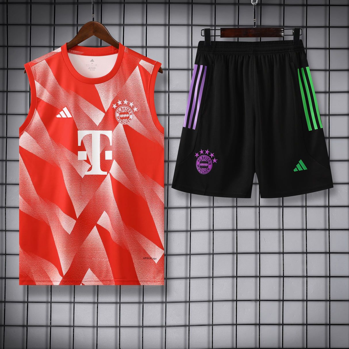 TANK TOP + SHORTS FC BAYERN MÜNCHEN