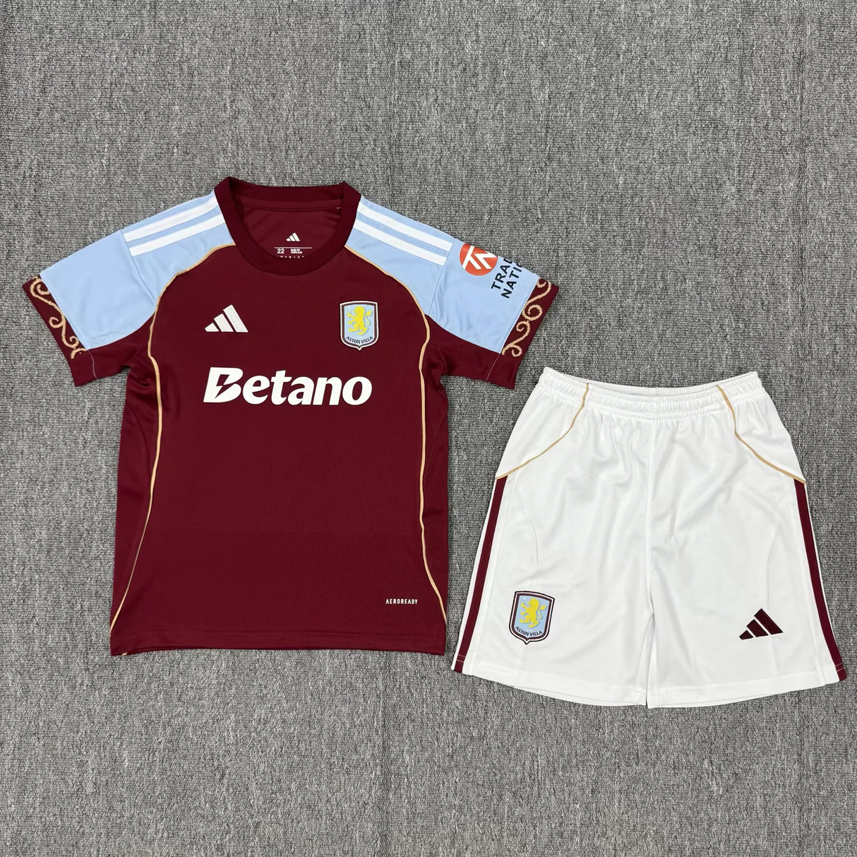 ASTON VILLA 25/26 HOME KIDS KIT