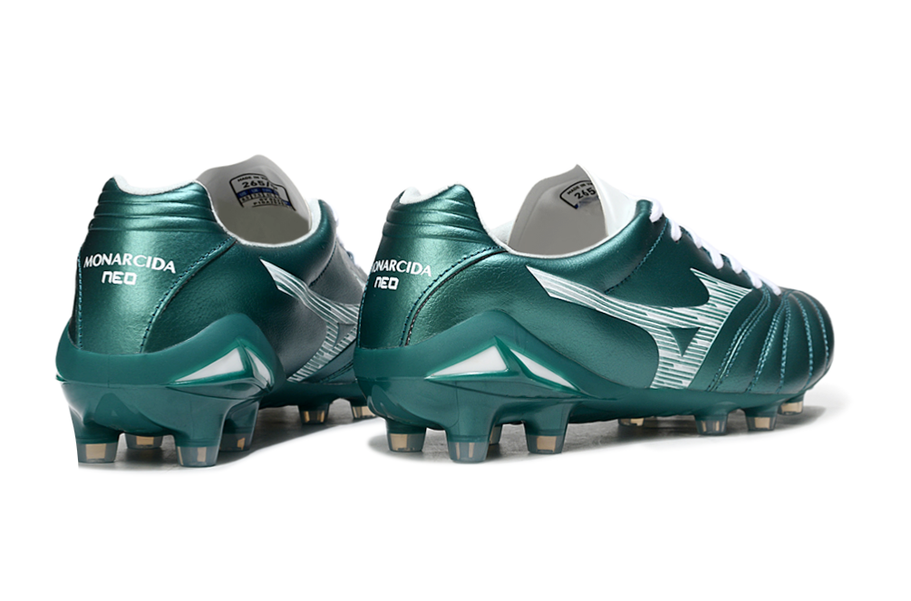Mizuno Morelia Neo