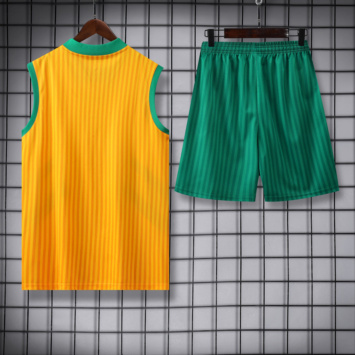 TANK TOP + SHORTS FC BAYERN MÜNCHEN