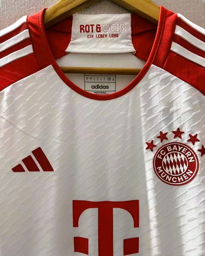MÜLLER THOMAS 2023-24 (Bay M)
