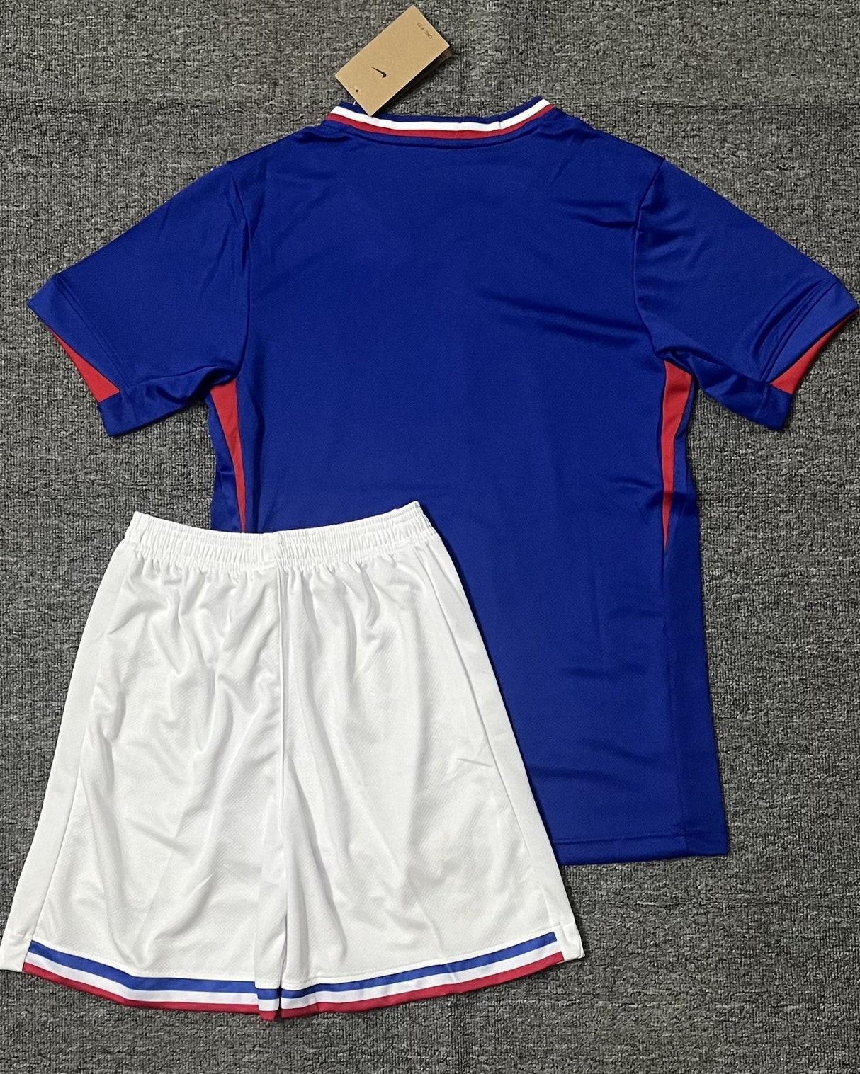 FRANCIA Kit Adulto