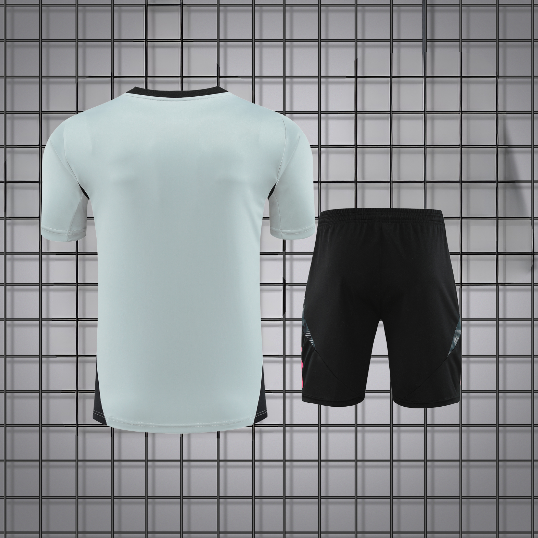 COMPLETO MAGLIA+PANTALONCINI JUVENTUS