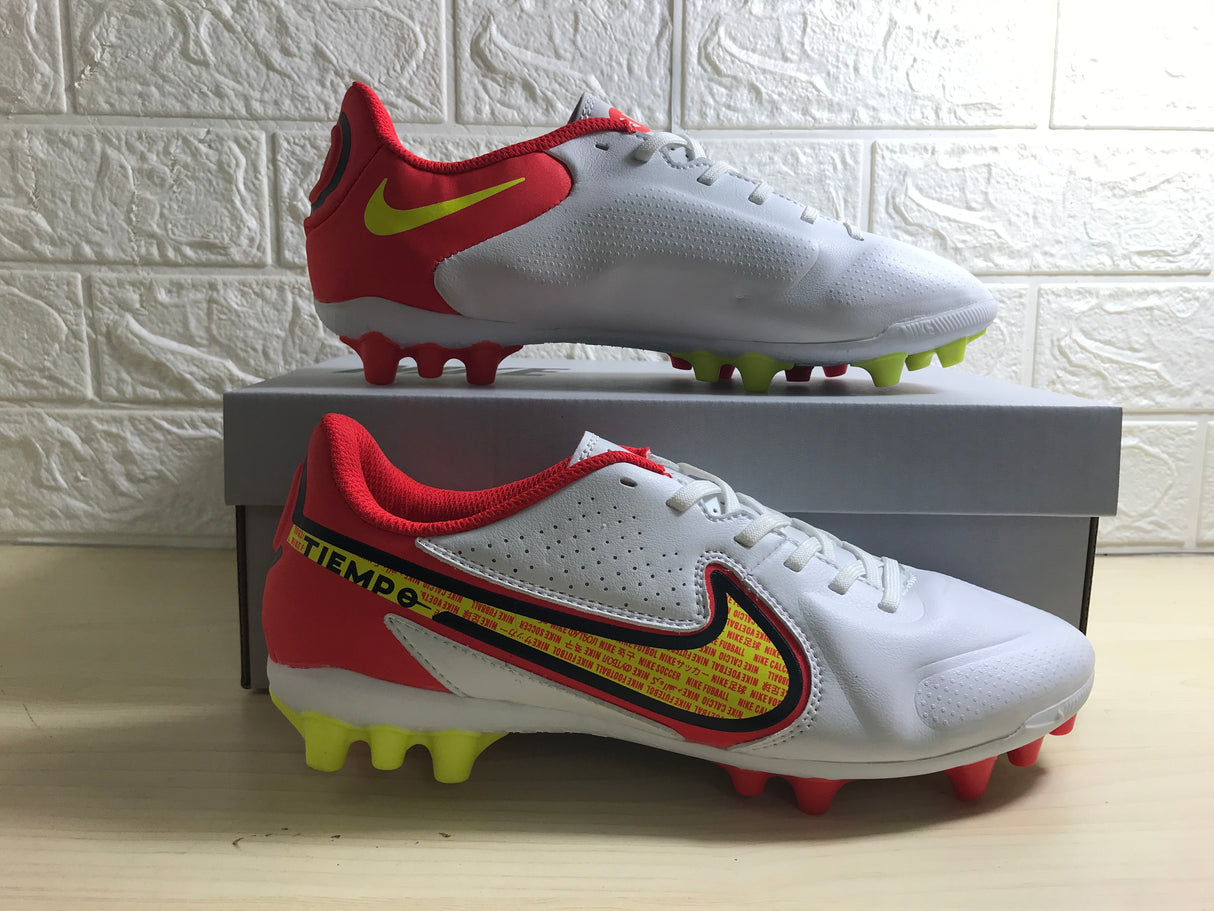 Nike Tiempo