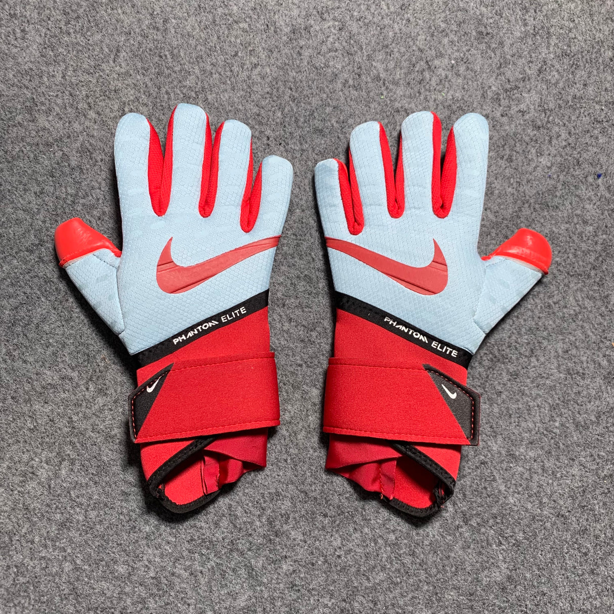Nike Gloves