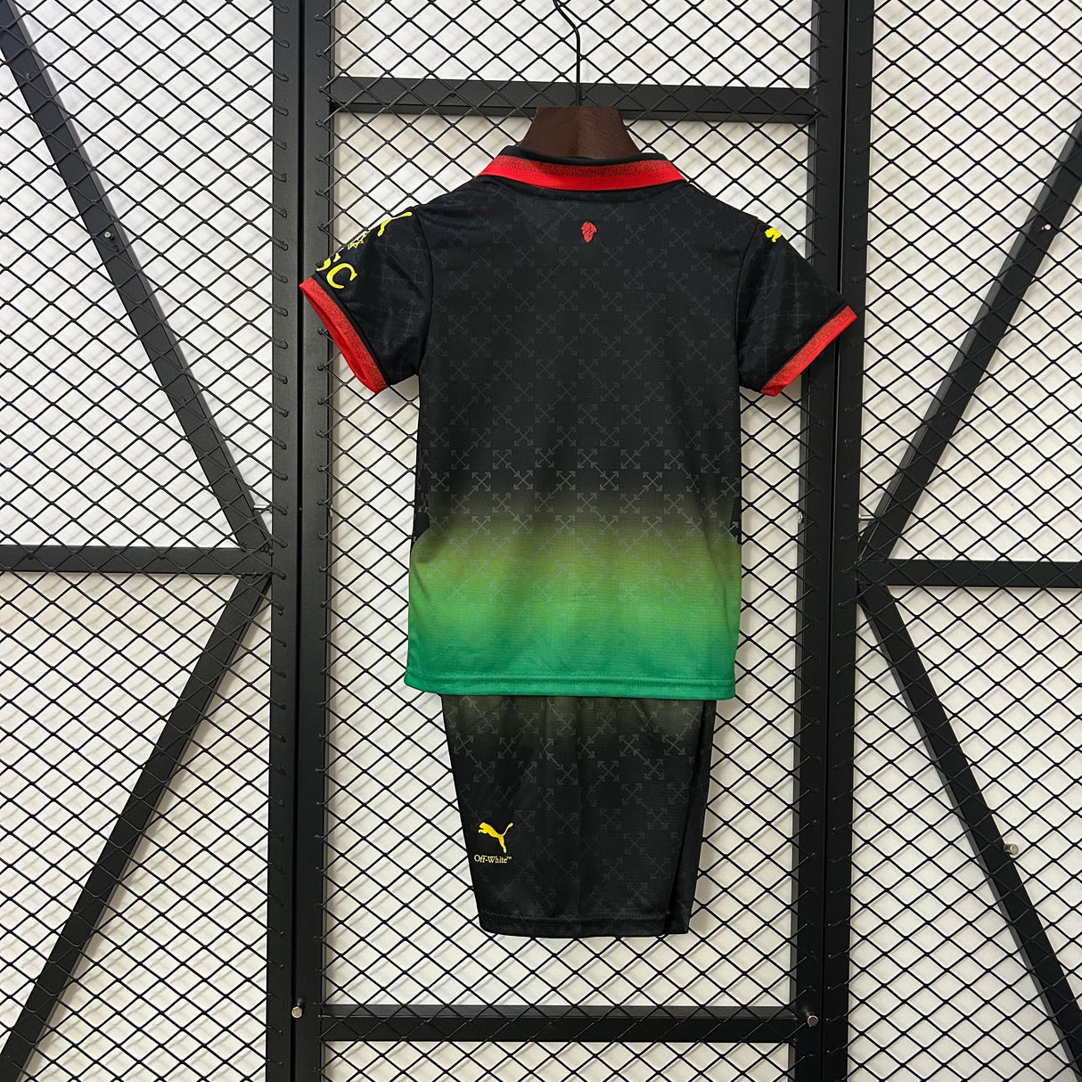 MILAN X OFF WHITE kid kit