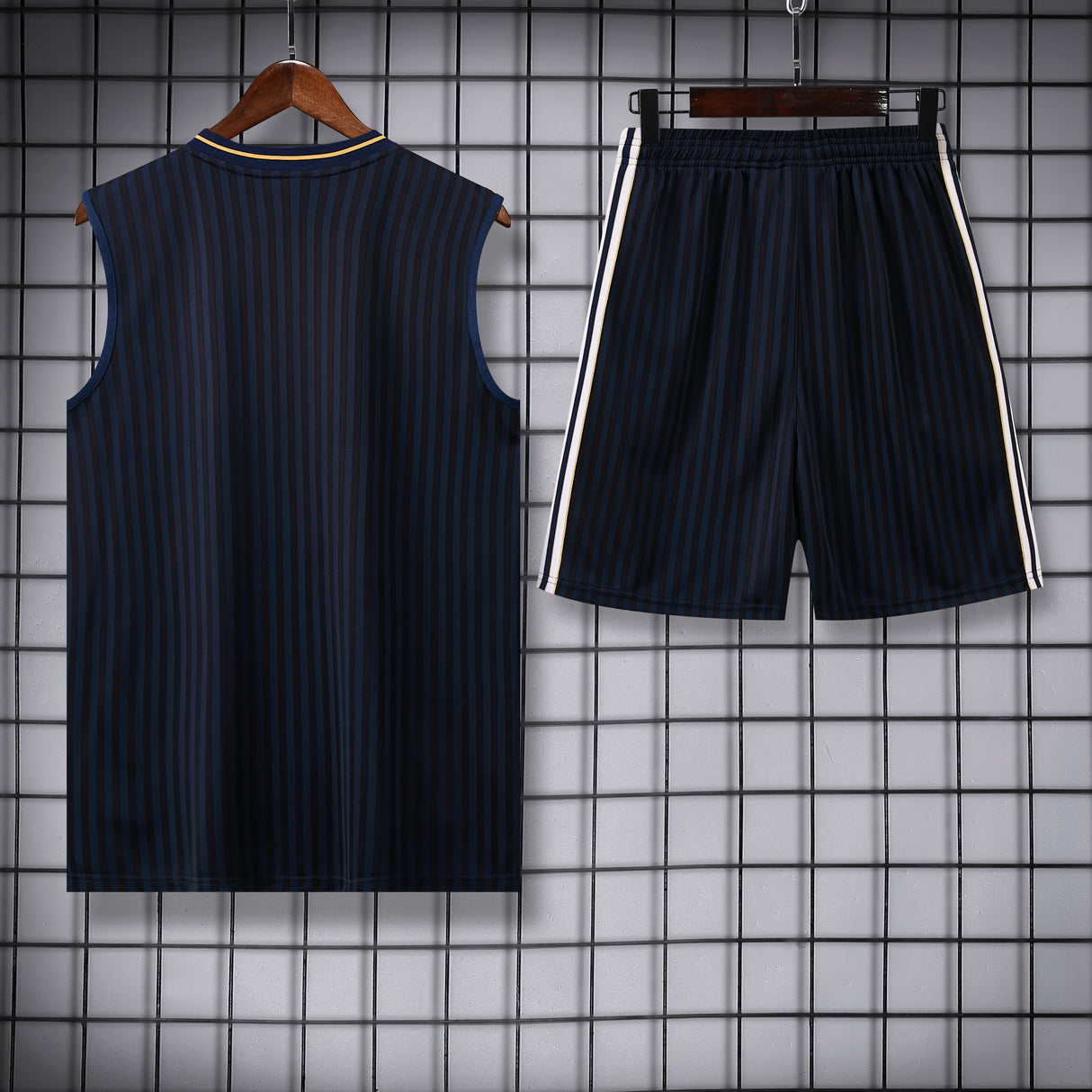 DÉBARDEUR + SHORT ITALIA