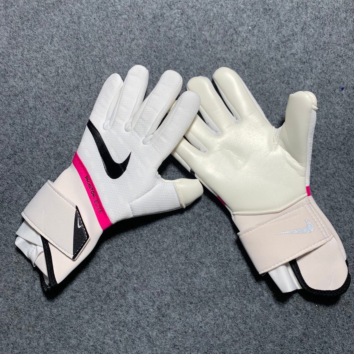 Nike Gloves
