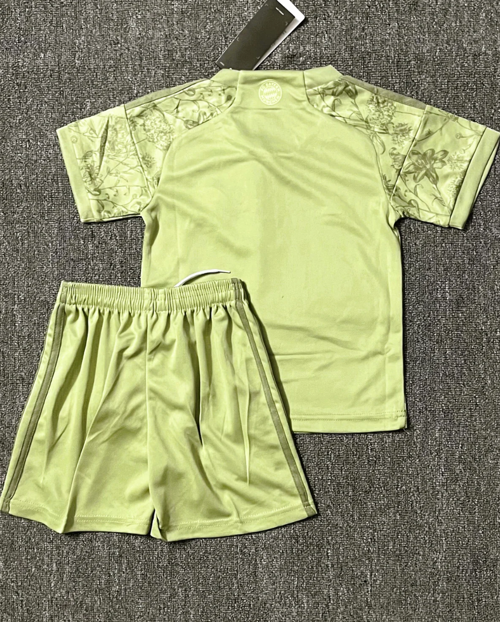 BAYERN MÜNCHEN Kinder-Kit