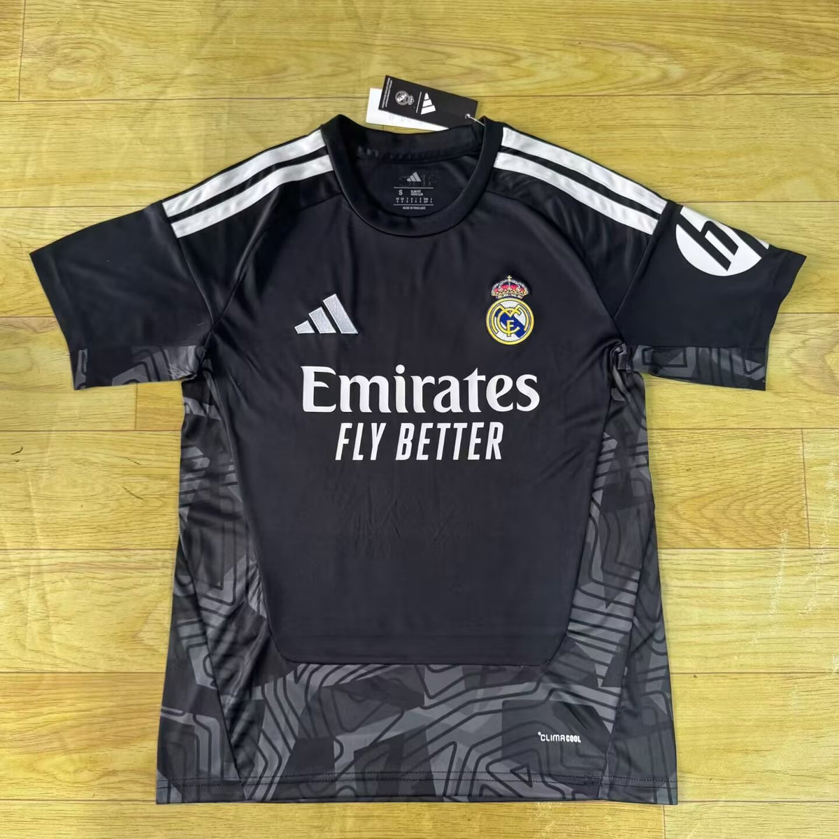 REAL MADRID 2026/27 GOALKEEPER JERSEY