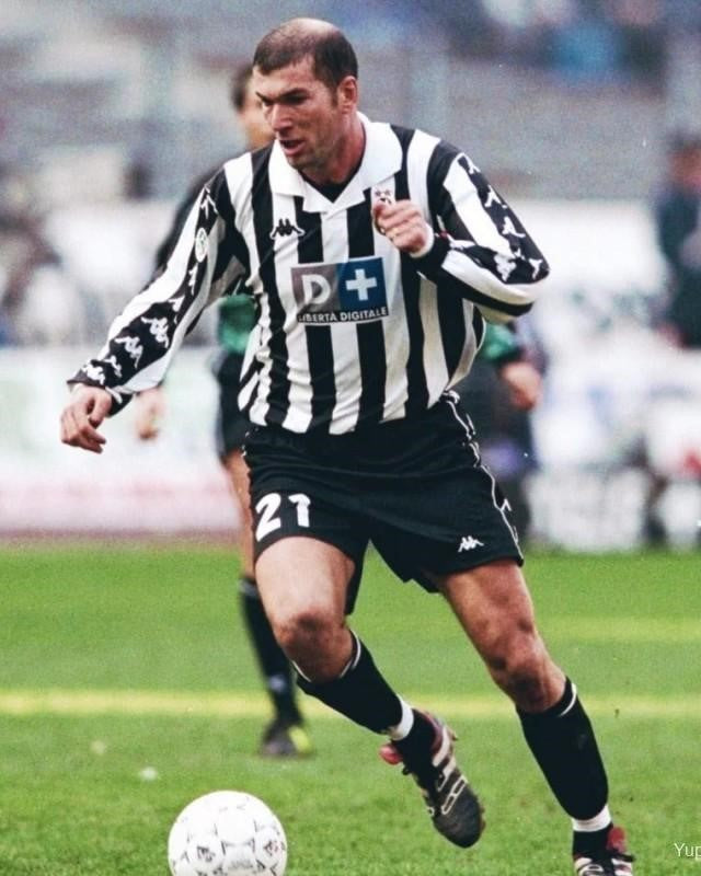 ZIDANE ZINEDINE 1999-00 (Juve)
