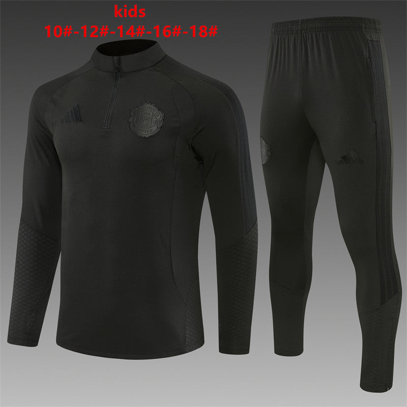 Manchester United 2026/27 Tracksuit Kids