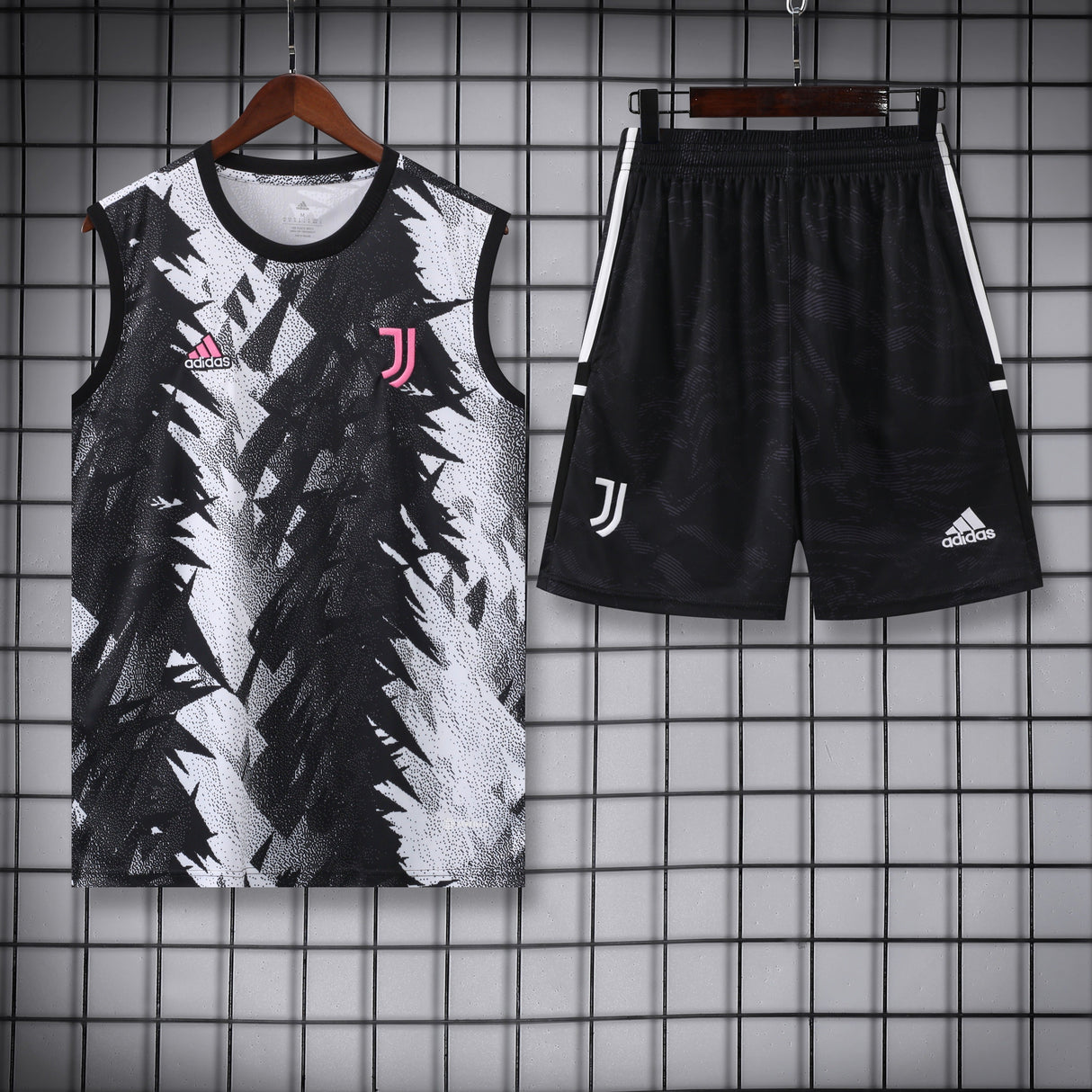 TANKTOP + SHORTS JUVENTUS