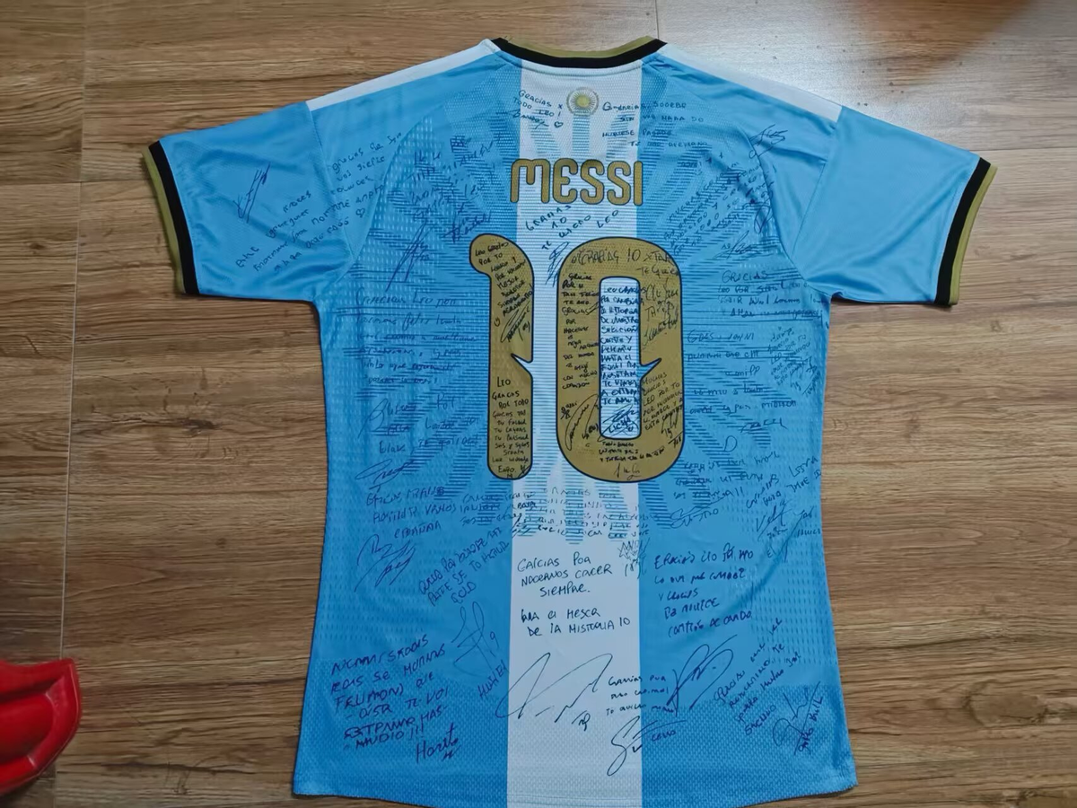 MESSI 10 ARGENTINA SPECIAL EDITION JERSEY - Signatures Tribute - back