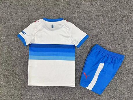 UNIVERSIDAD CATOLICA 2026/27 PRIMERA EQUIPACIÓN NIÑO
