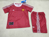 MANCHESTER UNITED 2026/27 SPECIAL EDITION KIT KIDS - Red