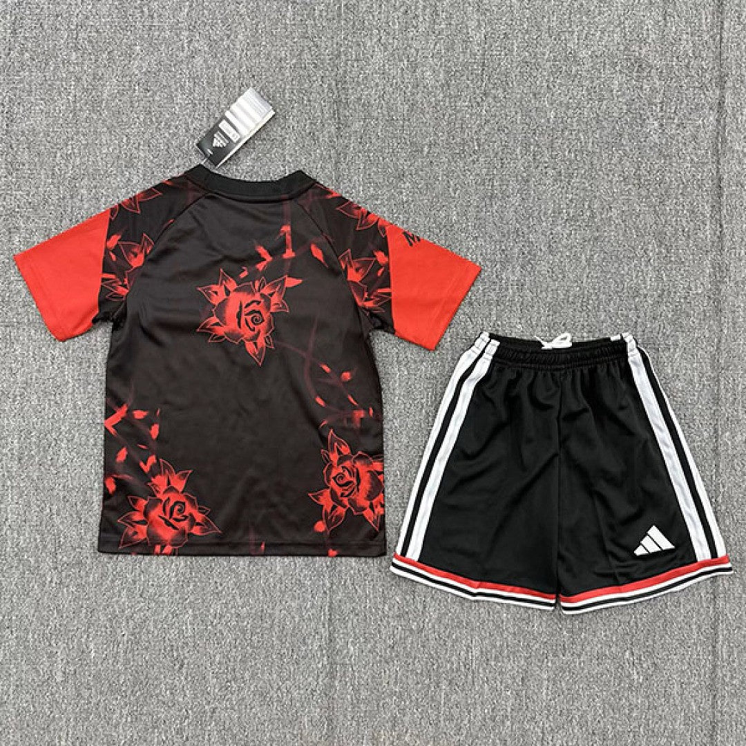 MANCHESTER UNITED 2026/27 SPECIAL EDITION KIT KIDS - Red Devils