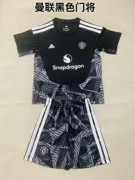 MANCHESTER UNITED 2026/27 EQUIPACIÓN DE PORTERO NIÑO - Negro