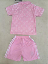 REAL MADRID 2026/27 SPECIAL EDITION KIT KIDS - Pink, LV Version