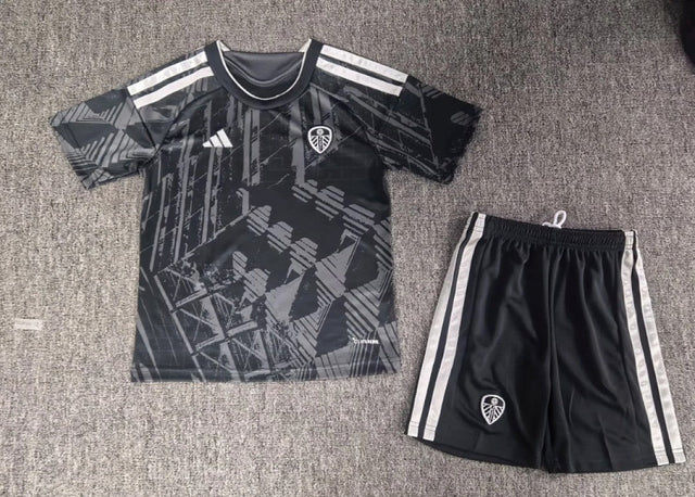 LEEDS UNITED 2026/27 THIRD KIT KIDS
