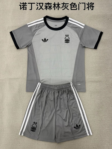 NOTTINGHAM FOREST 2026/27 EQUIPACIÓN DE PORTERO NIÑO - Gris