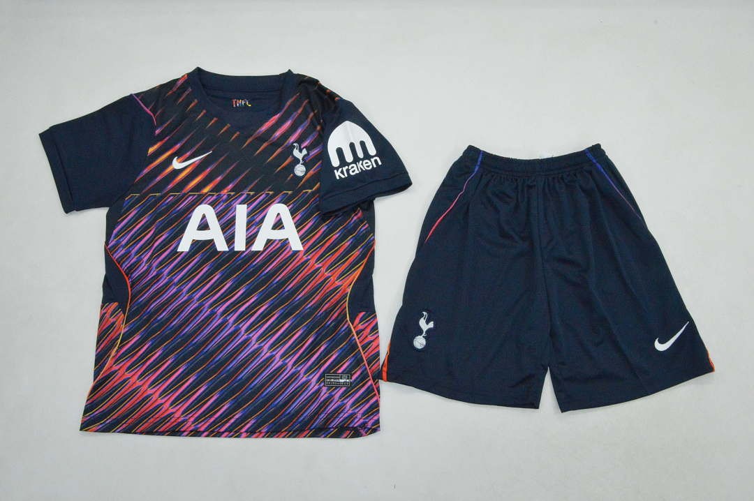 TOTTENHAM HOTSPUR 2026/27 BORTEDRAKTSETT BARN
