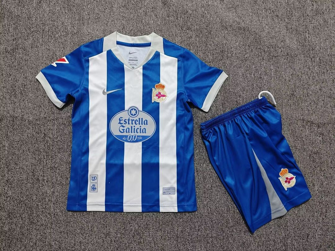 DEPORTIVO 2026/27 PRIMERA EQUIPACIÓN NIÑO