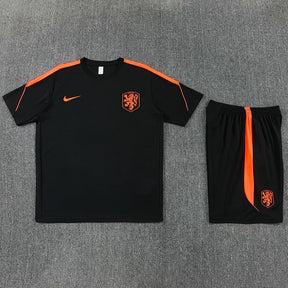 NETHERLANDS 2026/27 KIDS TRAINING KIT SHIRT + SHORT - Black/Orange