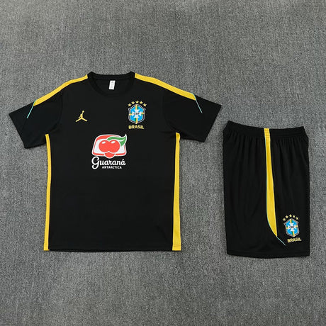 BRÉSIL 2026/27 ENSEMBLE D'ENTRAÎNEMENT ENFANT MAILLOT + SHORT - Noir/Jaune
