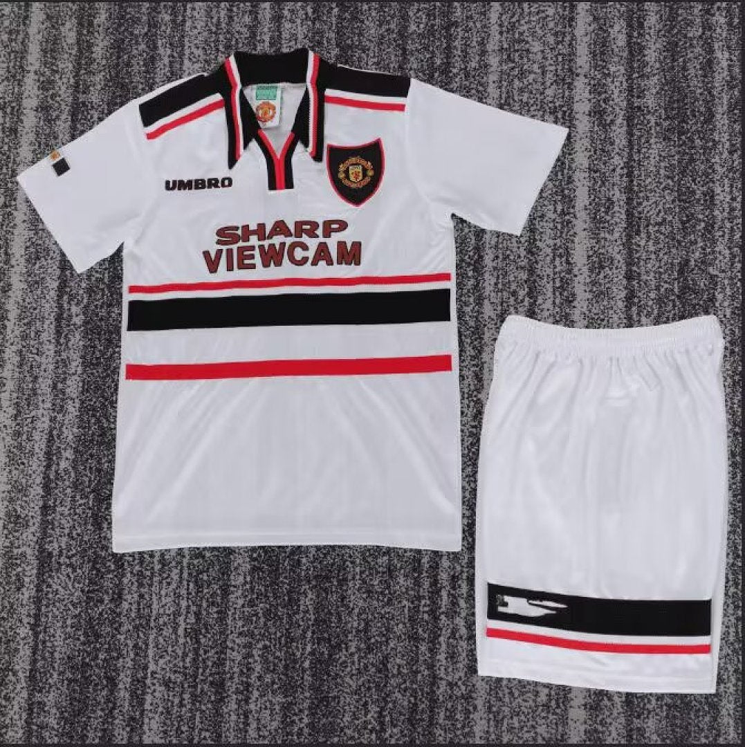 MANCHESTER UNITED RETRO KIT KIDS - White