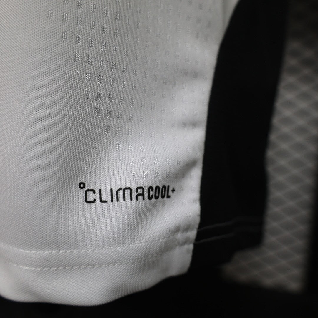 LIVERPOOL 2026/27 PRE-MATCH JERSEY - White