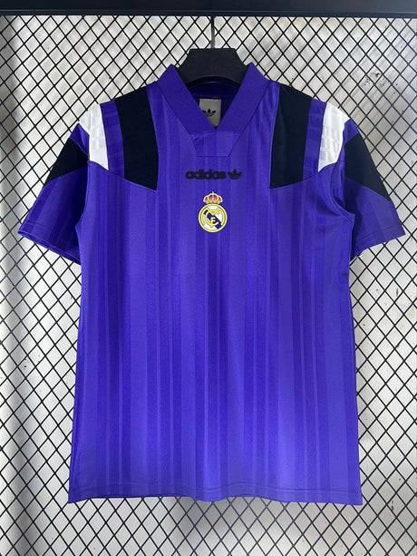 REAL MADRID 2026/27 MAGLIA PRE-PARTITA - Viola
