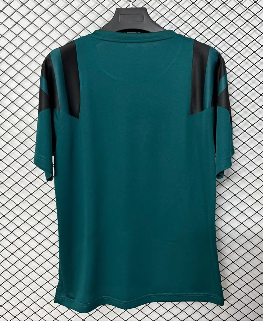 LIVERPOOL 2026/27 PRE-MATCH JERSEY - Dark Green