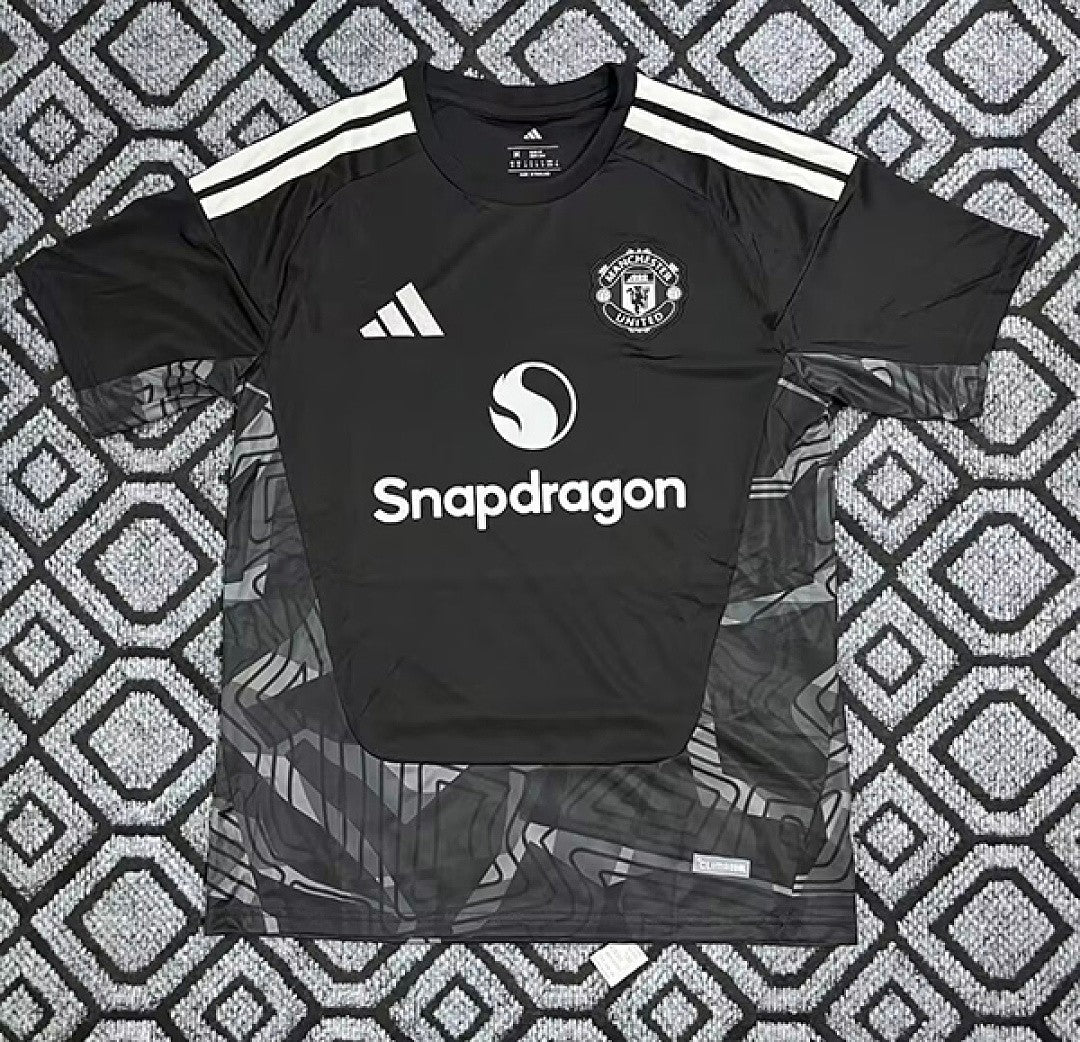 MANCHESTER UNITED 2026/27 GOALKEEPER JERSEY - Black