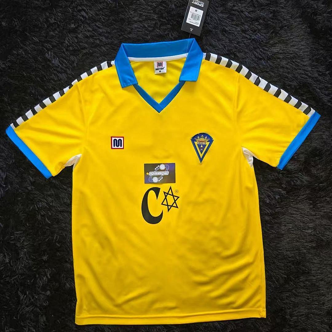 CADIZ 1983/84 HOME RETRO JERSEY - Camaron