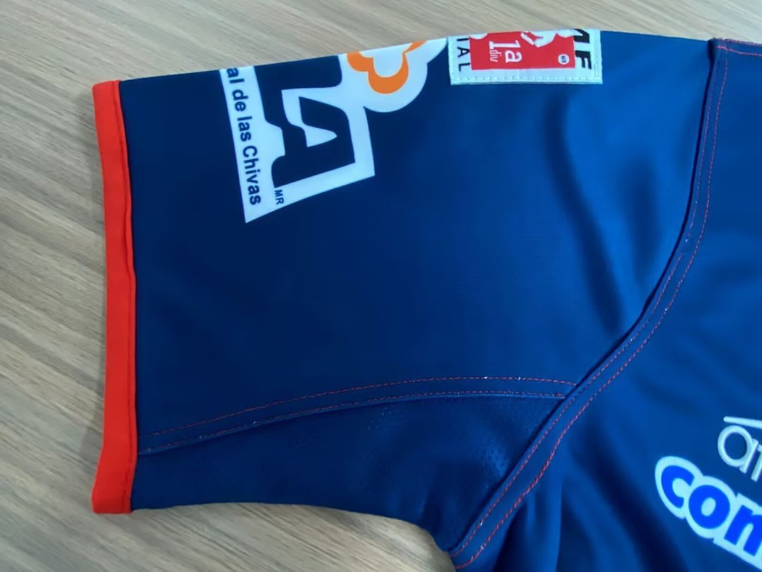 CHIVAS GUADALAJARA 2001/02 THIRD RETRO JERSEY