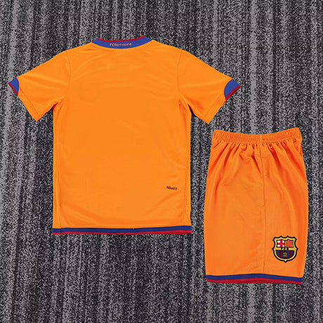 BARCELONA 2006/07 RETRO KINDERTENUE - Uit, Messi