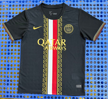 PARIS SAINT-GERMAIN 2026/27 TRAININGSTRIKOT SONDEREDITION - Schwarz, Gold