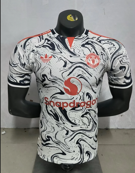 MANCHESTER UNITED 2026/27 MAGLIA ALLENAMENTO EDIZIONE SPECIALE - Nero, Bianco